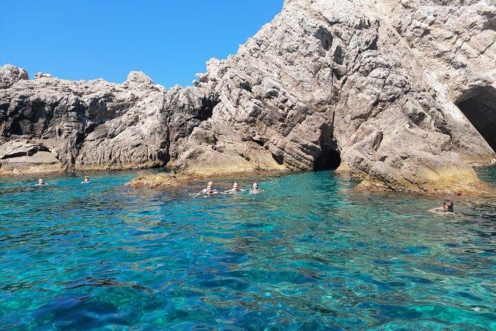 Rent a small boat without skipper - explore the islands and find hidden caves