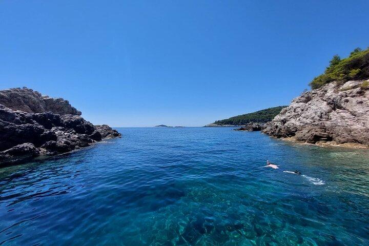 Private Speedboat Tour- Blue cave, sandy beaches and snorkelling