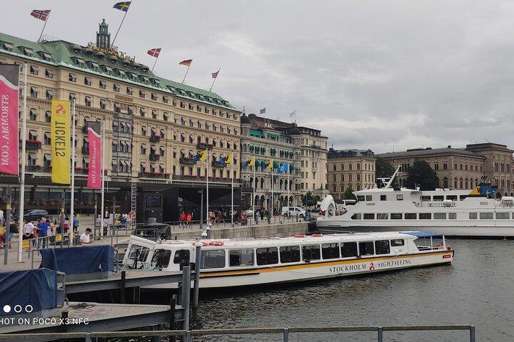 Stockholm- A Beauty On The Water: Old Town Walking Tour and Boat Trip Combined