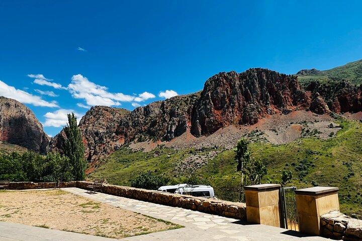 Khor Virap, Areni & Noravank: Sacred Monasteries & Wine