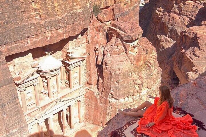 Petra and Little Petra Private Guided Tour