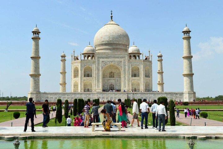 Day Trip To Taj Mahal, Agra Fort & Mehtab Bagh From Delhi By Car