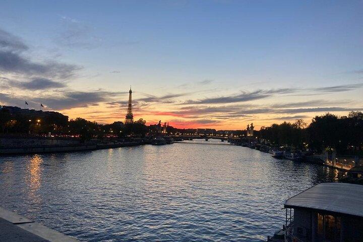 Discover Paris in one day with a private and friendly local guide