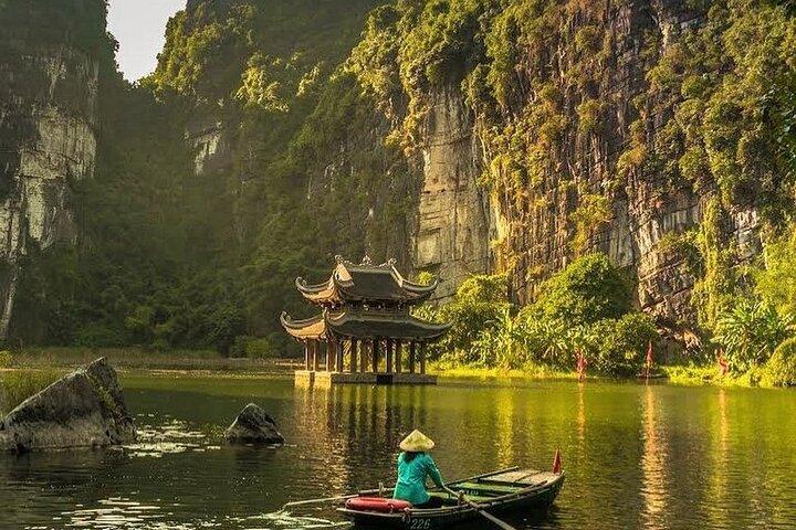 Ninh Binh Full Day Tour From Hanoi to Hoa Lu, Tam Coc, Mua Cave