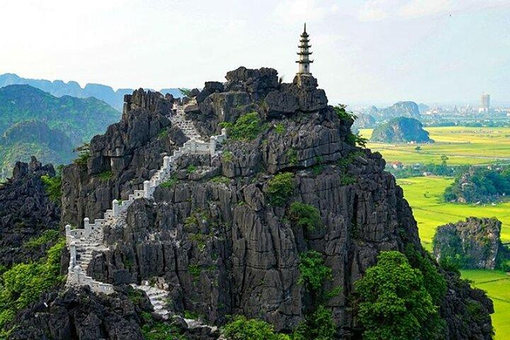 Ninh Binh Full Day Tour From Hanoi to Hoa Lu, Tam Coc, Mua Cave