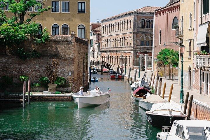 Venice: Explore Venice on Electric Boat