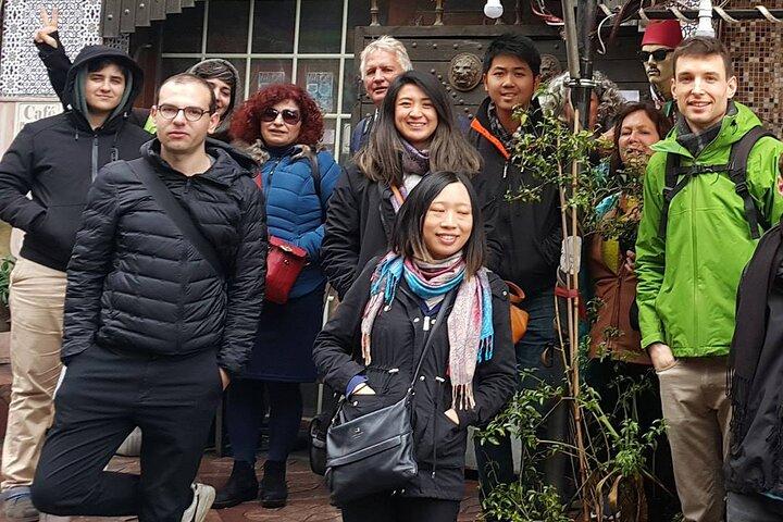 Day or Night Walking Tour in Downtown With Local