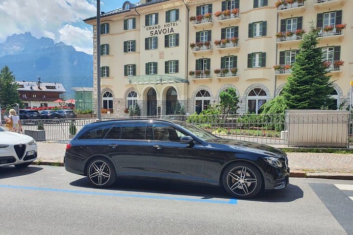 Malpensa Airport Milan (MXP) to Stresa, Lake Maggiore - Arrival Private Transfer