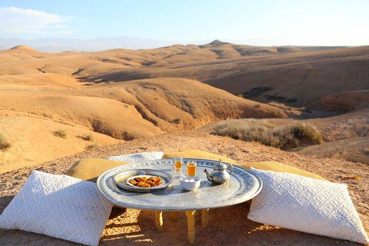 Marrakesh: Agafay Desert and Atlas Mountains & Waterfalls Tour