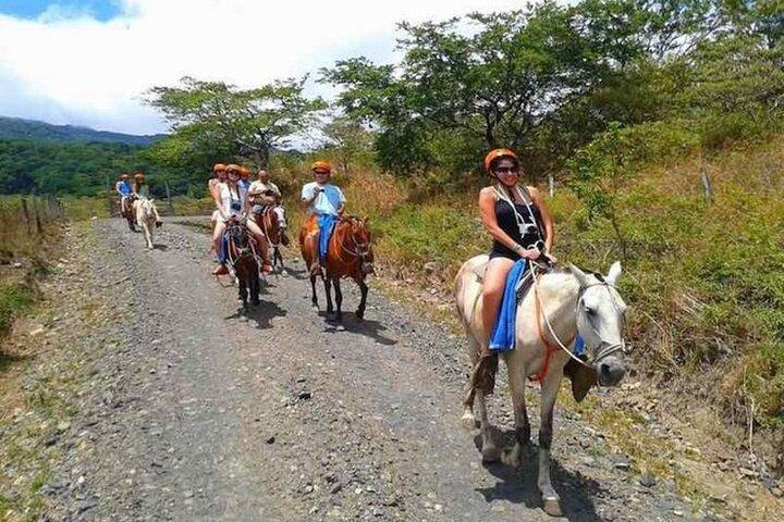Tour 3 In 1 Volcano Hot Springs+Mud Baths+River Floating Tour