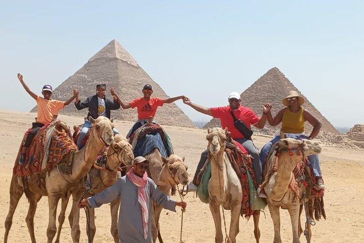Private Day Tour Giza Pyramids and Memphis and Saqqara