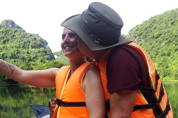 Hoa Lu Citadel - Trang An - Mua Cave Fullday Ninh Binh Private Tour