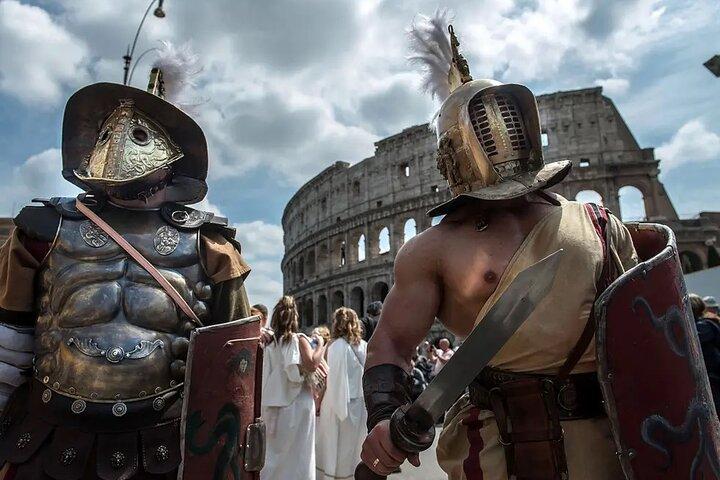 Premium Colosseum, Palatine Hill & Roman Forum Private Tour