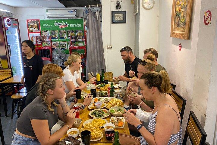 Hanoi Motorcycle Tours With Female Drivers