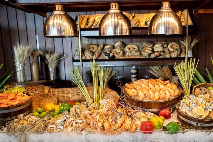 Sala Lakorn Riverside Buffet Dinner with Thai Show