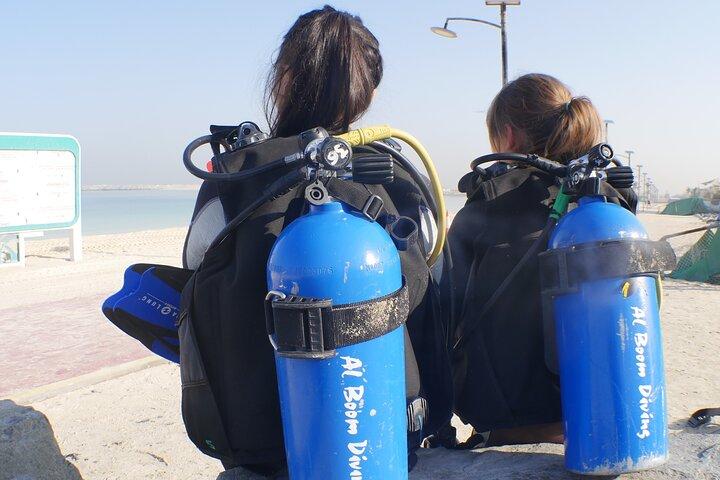 Discover Scuba Diving in Dubai