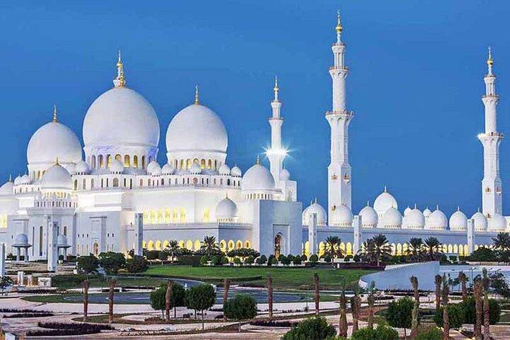 Full-Day Abu Dhabi City Guided Tour from Dubai