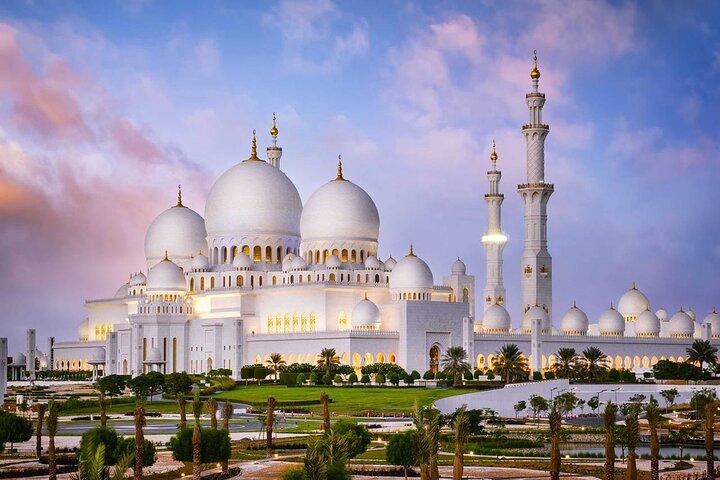 Full-Day Abu Dhabi City Guided Tour from Dubai
