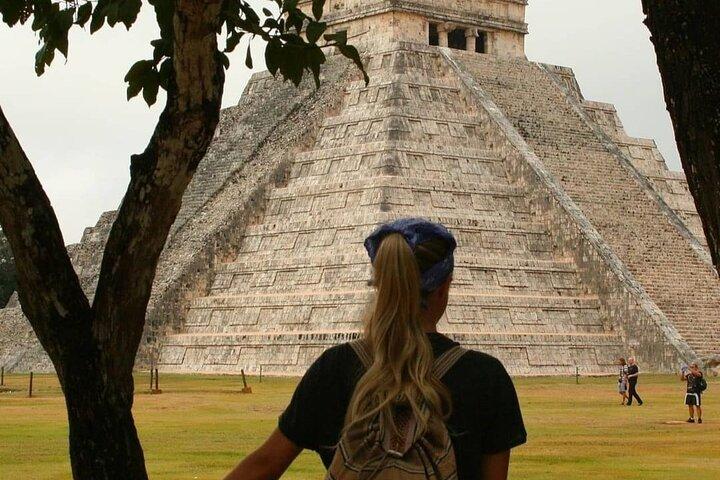 Chichen Itza, Yucatecan Buffet, Cenote Saamal and Valladolid