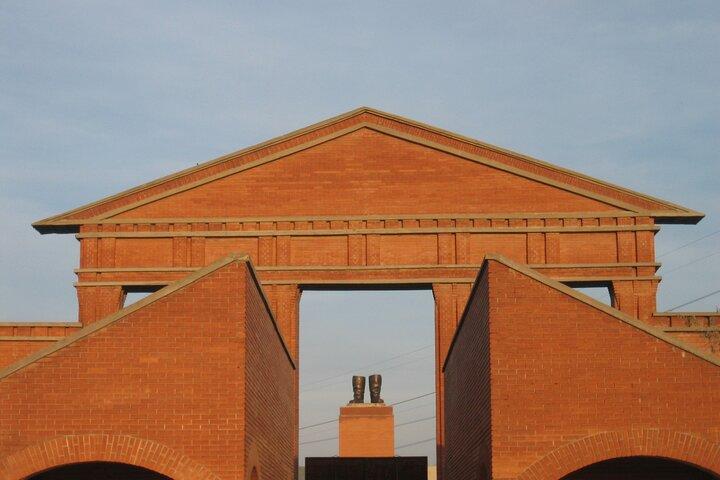 Guided Tour with Admission in Memento Park