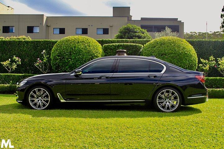 Luxury Sydney Airport Arrival Transfer - Sedan/SUV