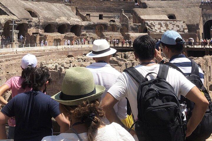 Kid-Friendly Colosseum & Roman Forum Tour with local guide