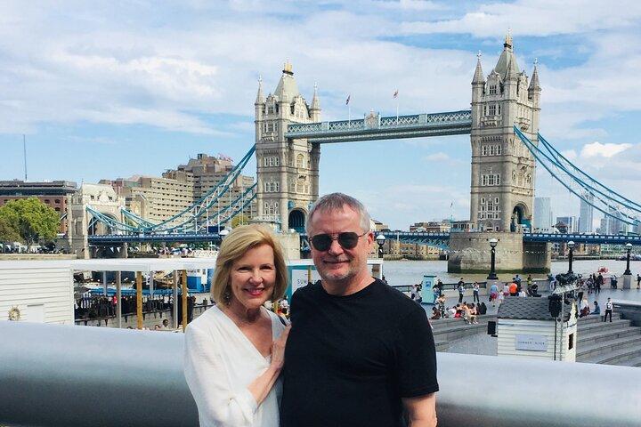 Private Full-Day London Tour by Foot & Public Transport
