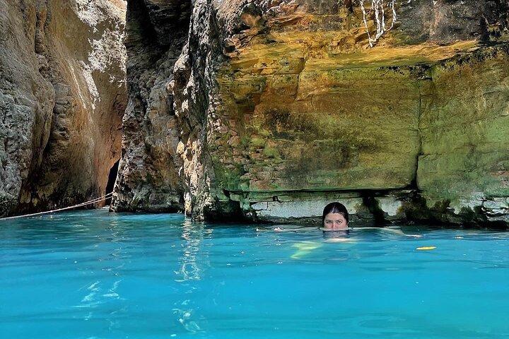 La Leona Waterfall Guided Tour+Transportation