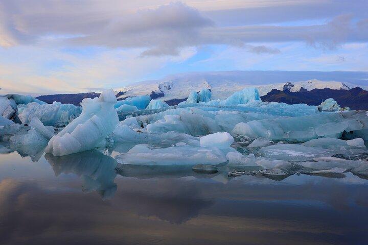 Private Tour Höfn: Jokulsárlón , Diamond Beach, Secret Glacier