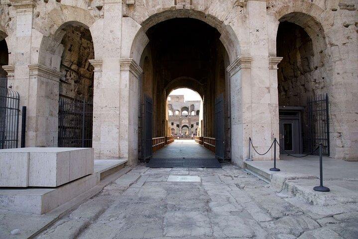 Colosseum Underground Tour with Access to Roman Forum and Palatine Hill