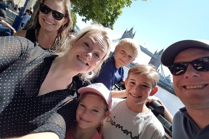 Private Full-Day London Tour by Foot & Public Transport