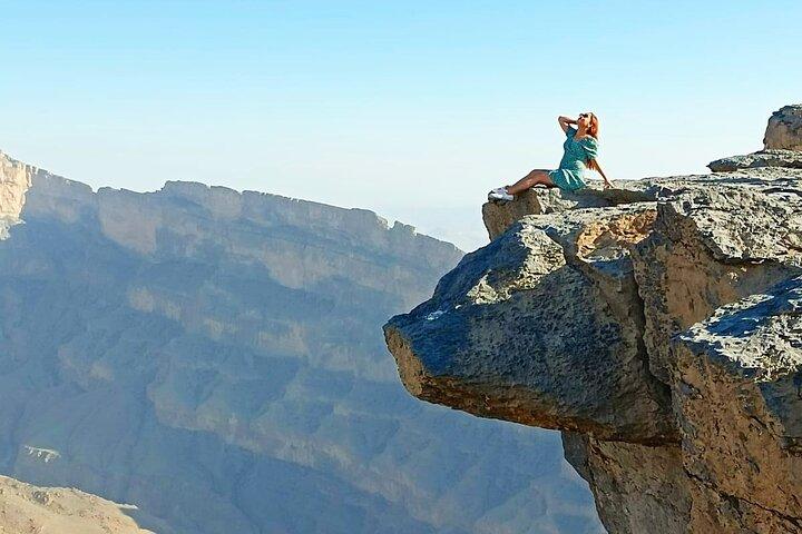 Nizwa Fort-Nizwa Souq-Al Hamra-Jebel Sham-Private Full Day Tour