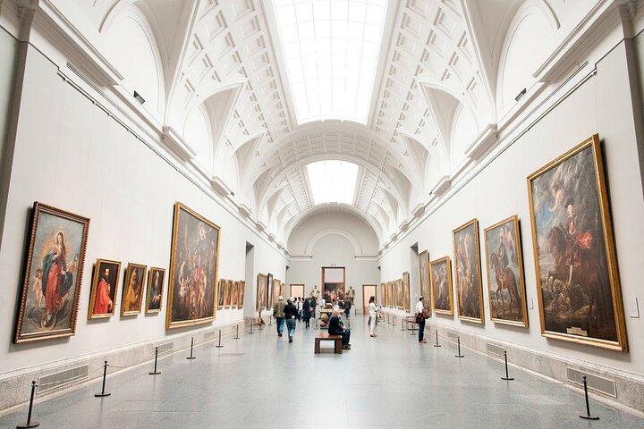 Private Prado museum tour with entrance & guided Madrid city walk