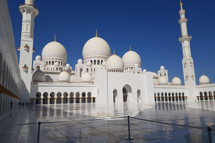 Premium Half Day Abu Dhabi Grand Mosque Tour from Dubai