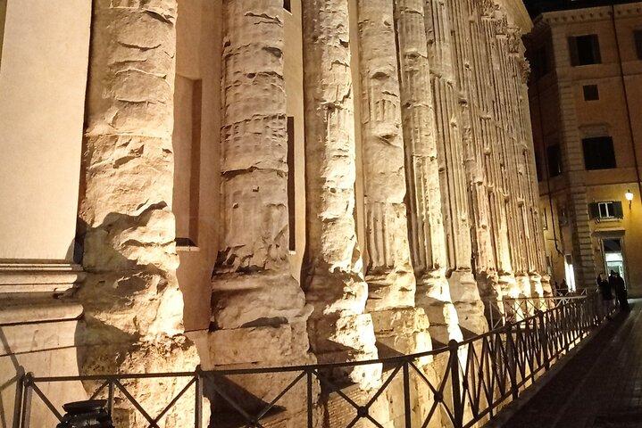 Rome Night Walking Tour of Pantheon Trevi Fountain Navona & more