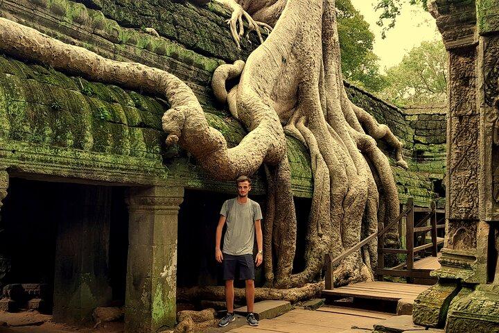 1day private tour to all majestic Temples in Angkor and Sunset