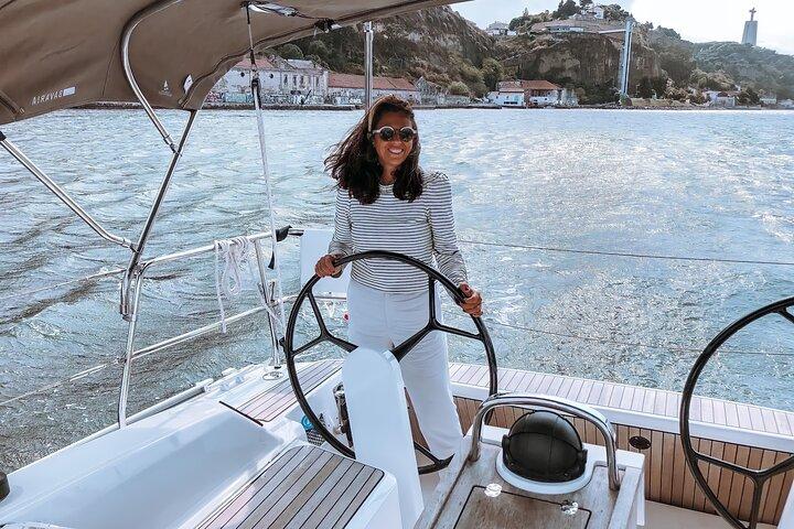 Lisbon Private Luxury Boat Tour with Welcome Drink