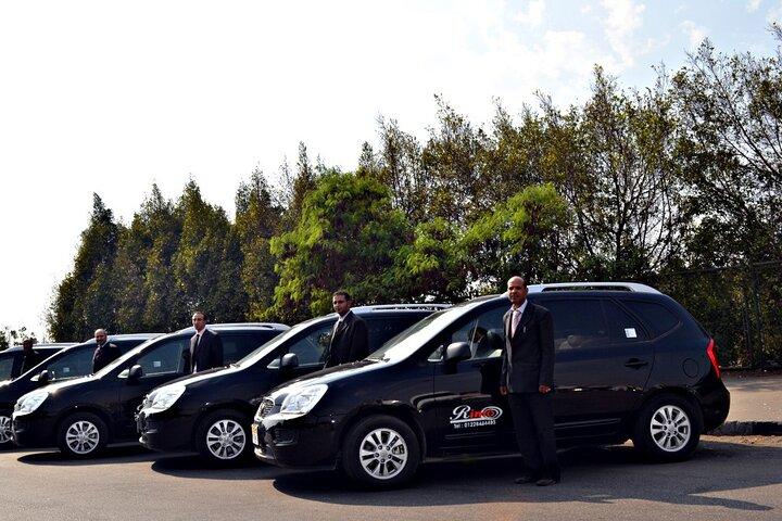 Private VAN Airport Transfer: Cairo Airport Transfer to anywhere in Cairo