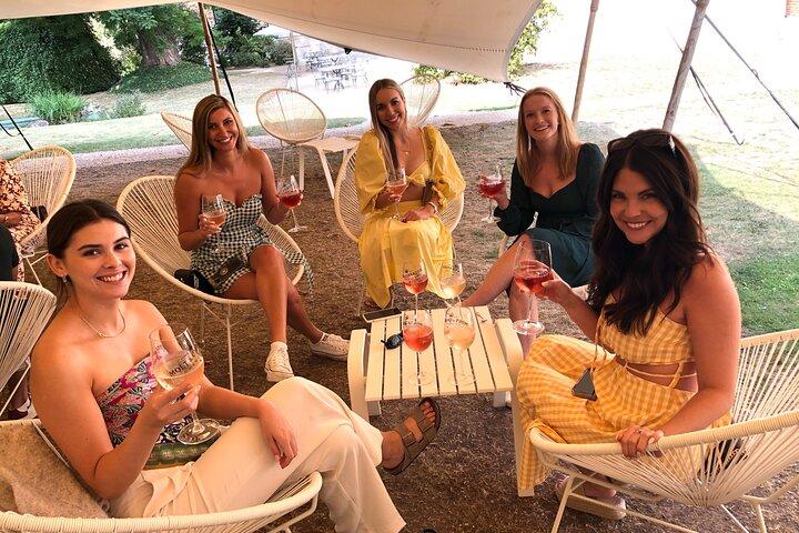 100% Champagne LOVER Tour:1 Iconic house visit+3 tastings & Lunch