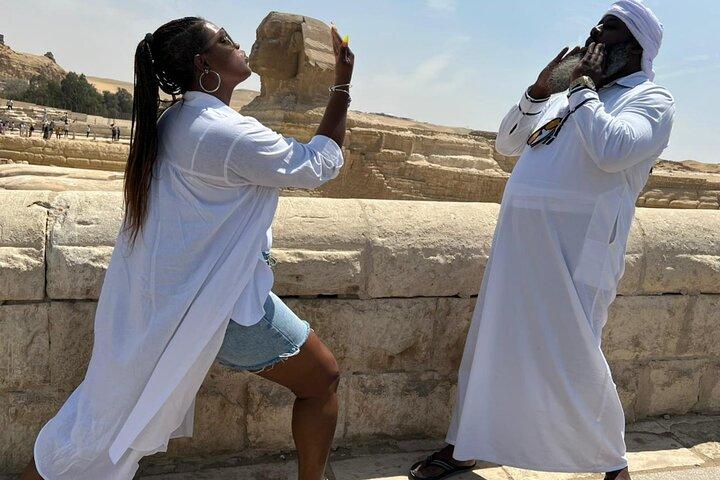 8-Hours Tour to Giza ,Museum & Market with Lunch(Egypt vibes)