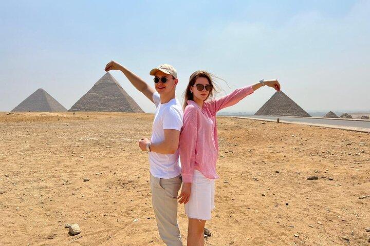 8-Hours Tour to Giza ,Museum & Market with Lunch(Egypt vibes)