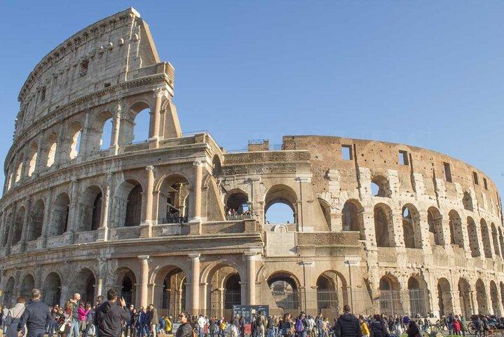 Colosseum and Roman Forum Tour for Kids & Families