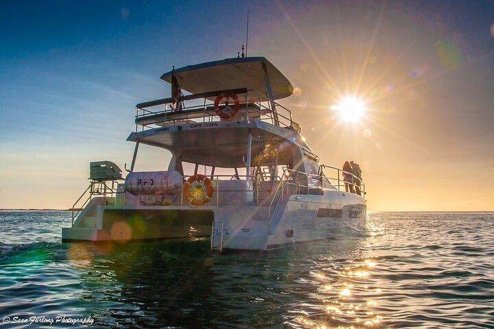 Luxury Sunset Cruise with Prosecco