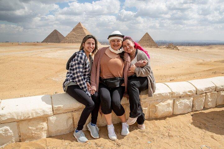Saqqara, Memphis and Pyramids of Giza Tour