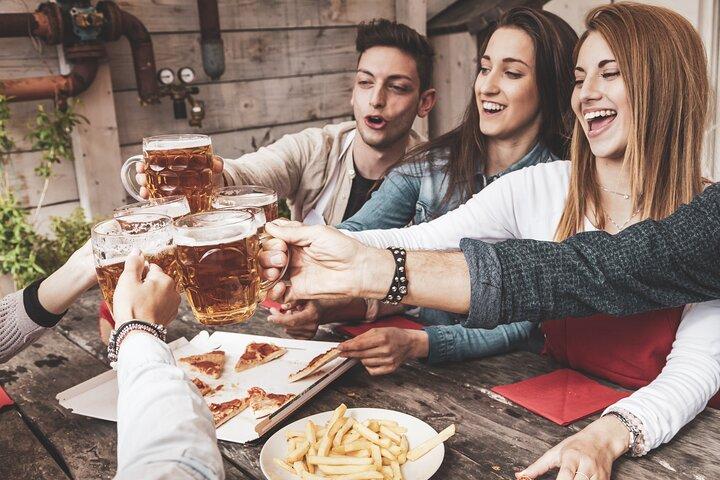 Private Beer and Food Tasting Tour in London City Center