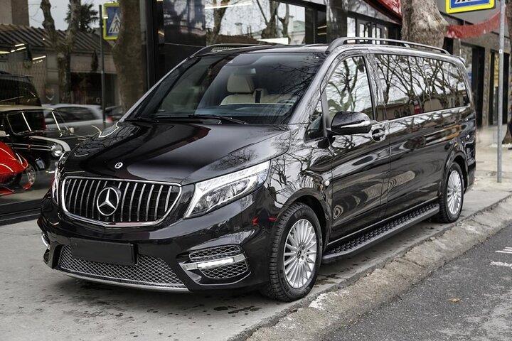 Singapore Escorted Tours - Private Car Charter in Singapore