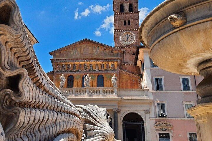 Trastevere Quarter and Tiberine Island Private Tour with Gelato