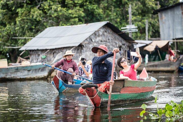 Kompong Phluk Floating Village Half-Day Tour ( Morning / Sunset )