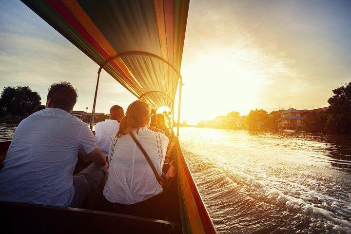 Ayutthaya Sunset Boat & UNESCO Temples: Multi-language private tour from Bangkok