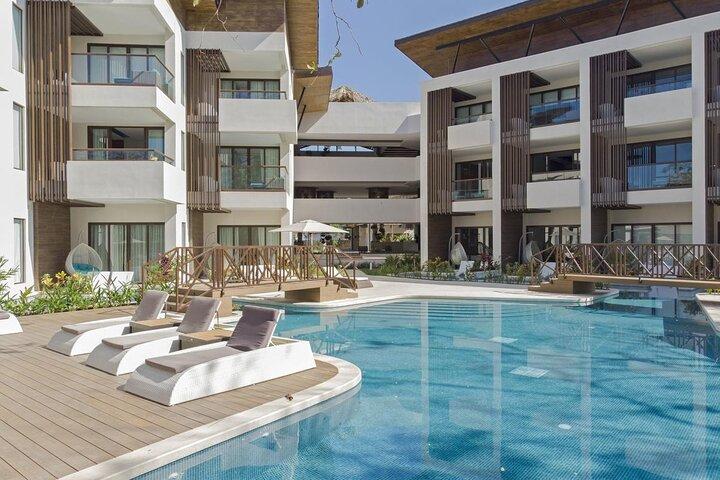 Transfer From Liberia Airport To Azura Beach Resort